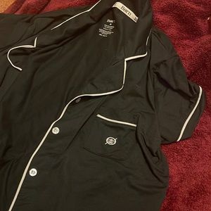 Crown sleeping shirt